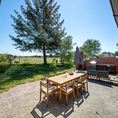 Casa de Férias Anniesette - 1-5km From The Sea By Interhome