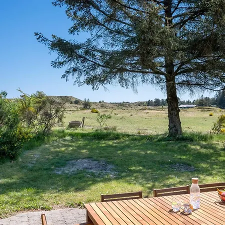 Anniesette - 1-5km From The Sea By Interhome