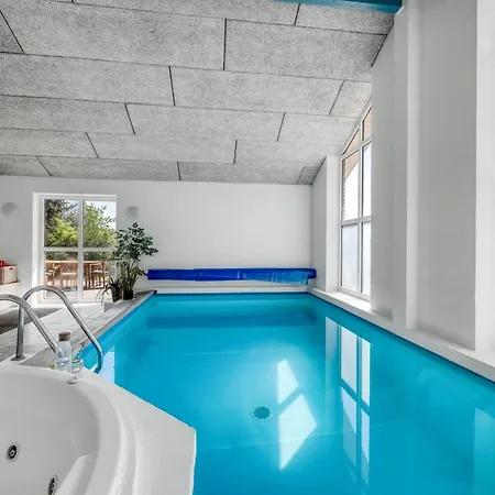 Anniesette - 1-5km From The Sea By Interhome *