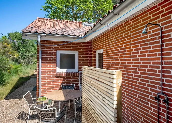 Anniesette - 1-5km From The Sea By Interhome