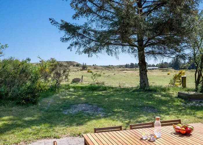 Anniesette - 1-5km From The Sea By Interhome